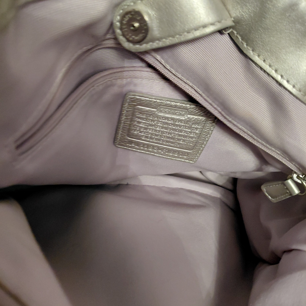 Chic Silver Patterned Shoulder Bag - image 5